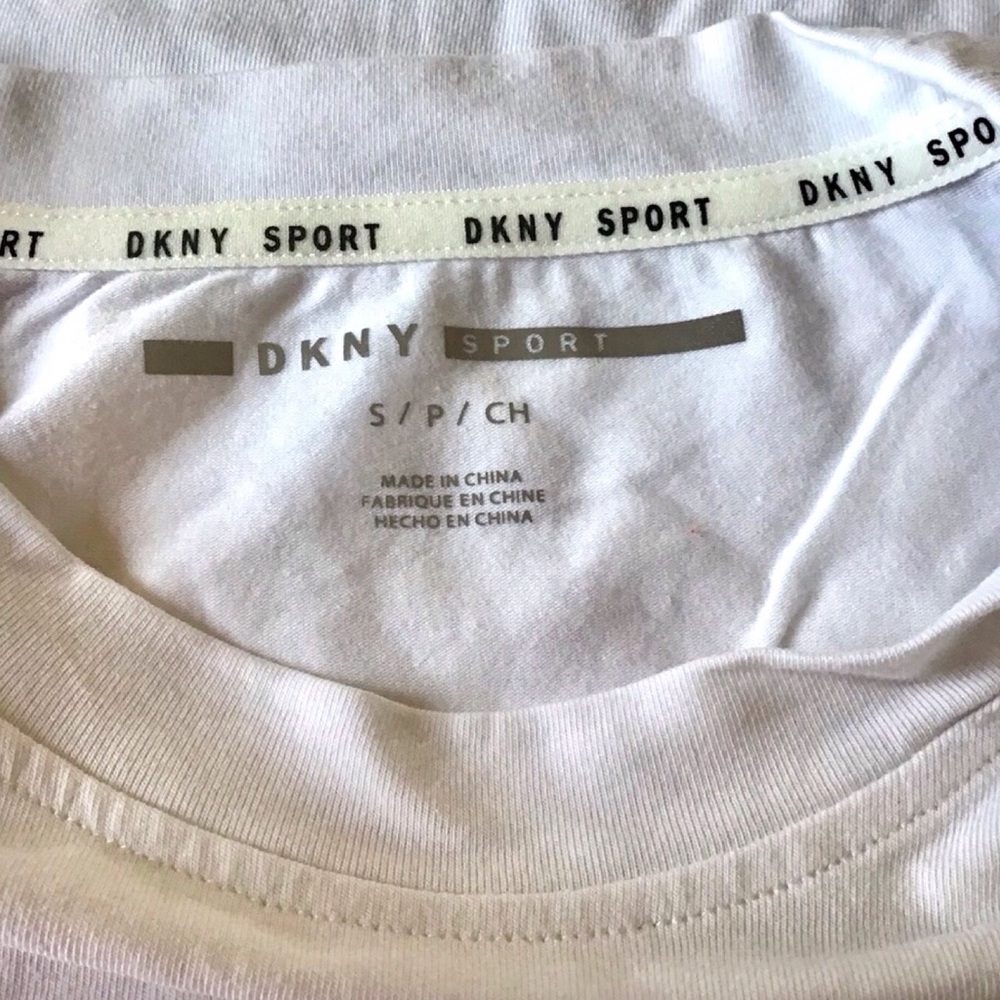 DKNY SPORT MLB “Boston Red Sox” Graphic Tee (NWT) (Size: Small) - Picture 4 of 5